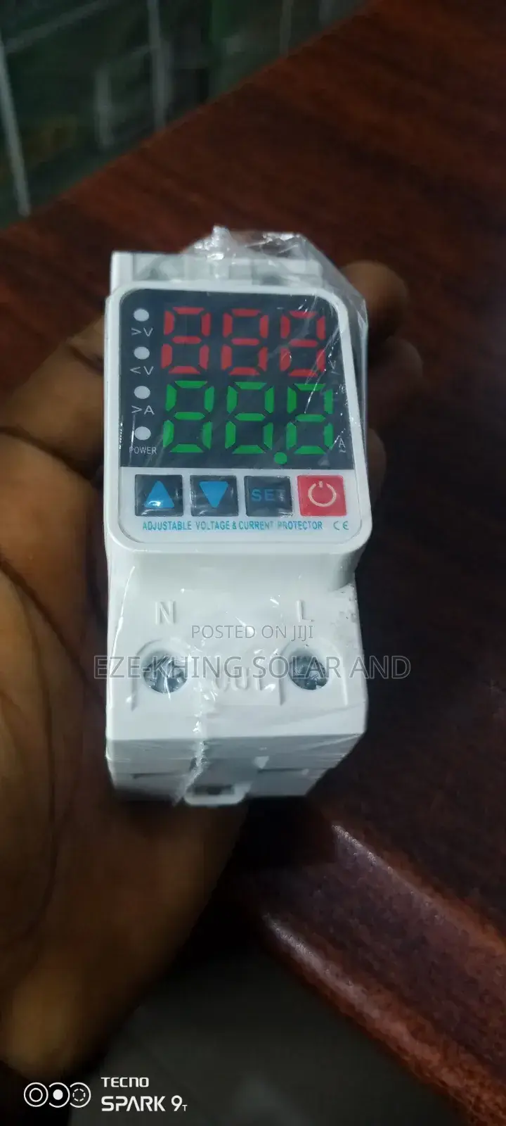 Adjustable Voltage Regulator