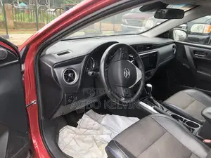 Toyota Corolla 2018 Red