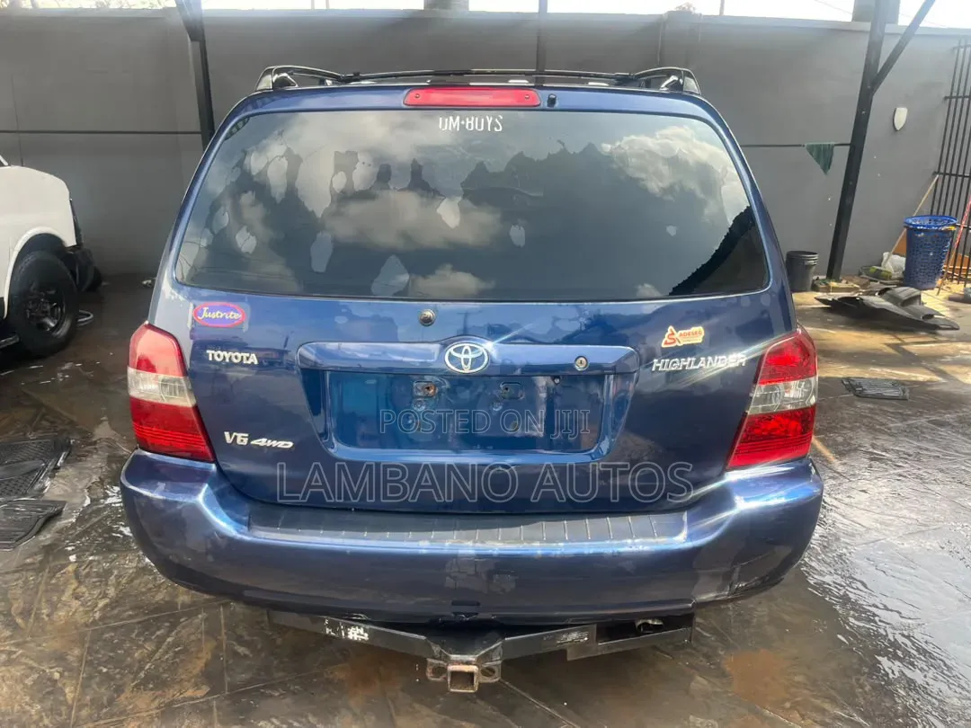 Toyota Highlander 2004 Blue