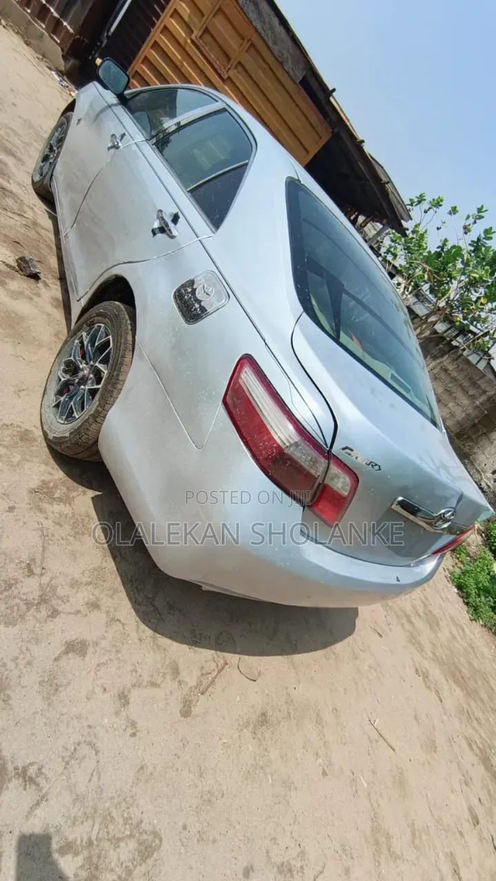 Toyota Camry 2008 Silver