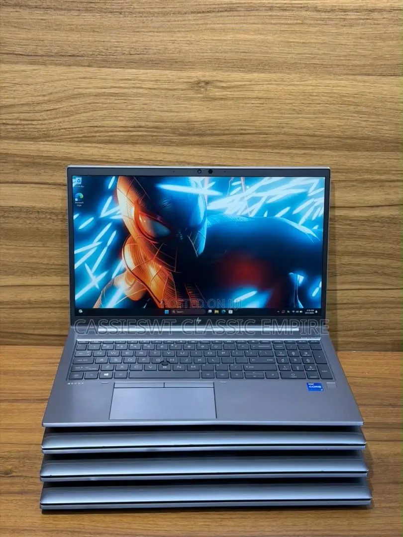Laptop HP ZBook Firefly G8 16GB Intel Core i7 SSD 512GB