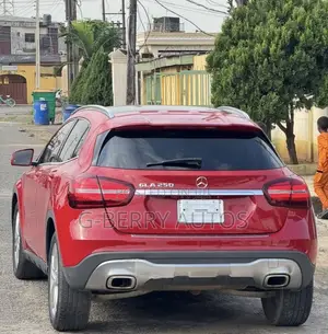 Mercedes-Benz GLA 250 2019 Red