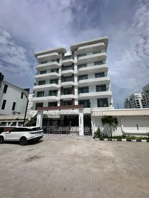 3bdrm Apartment in Lekki Phase 1 for sale