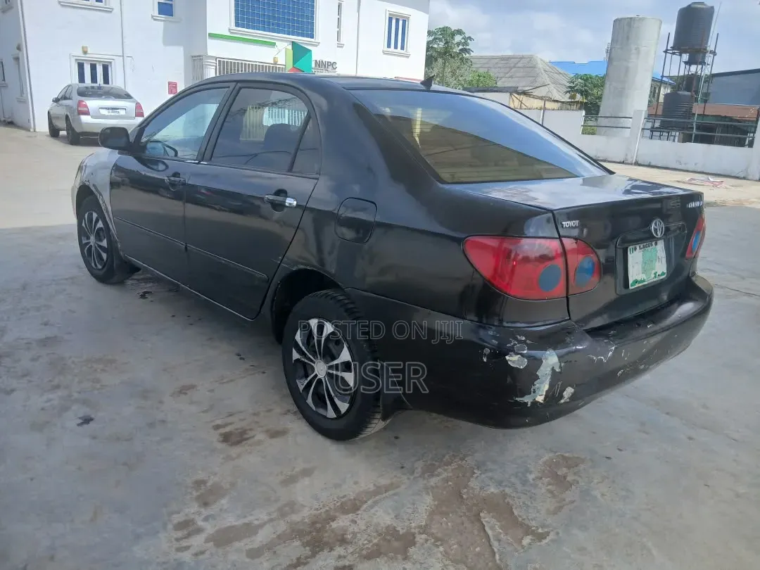 Toyota Corolla 2004 Black