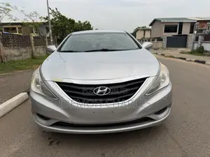 Hyundai Sonata Limited 2.0T Sedan (2.0L 4cyl 6A) 2012 Gray