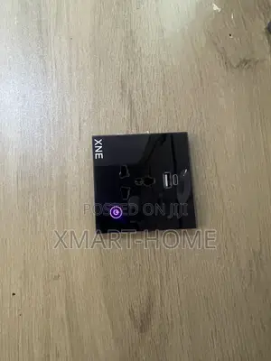 Single Smart Socket ( Black & White)