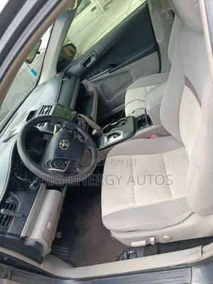 Toyota Camry LE 4dr Sedan (2.5L 4cyl 6A) 2014 Gray