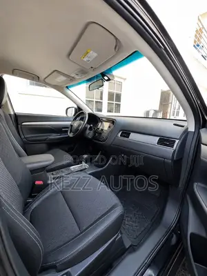 Mitsubishi Outlander 2015 Black