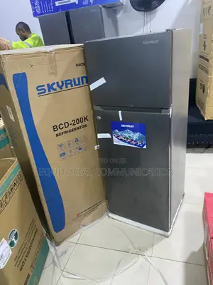 Skyrun BCD-200K 200L Refrigerator With Upper Freezer