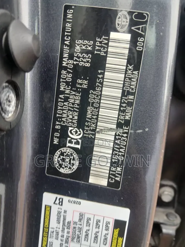 Toyota Matrix 2010 Gray