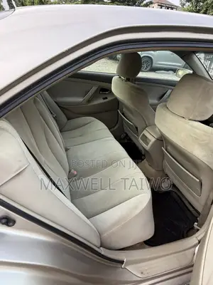 Toyota Camry LE 4dr Sedan (2.4L 4cyl 5A) 2008 Gold