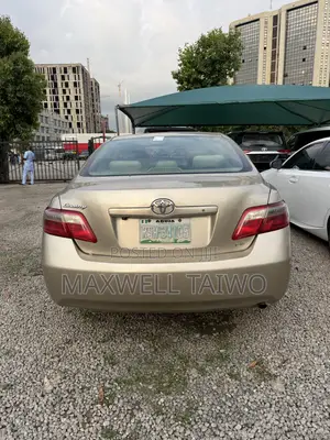 Toyota Camry LE 4dr Sedan (2.4L 4cyl 5A) 2008 Gold