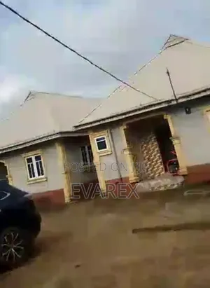 4bdrm Block of Flats in Agbara-Igbesan for sale