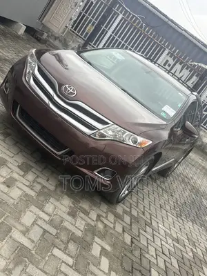 Toyota Venza XLE 2013 Brown