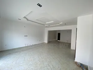 4bdrm Townhouse / Terrace in Kado Close To for rent