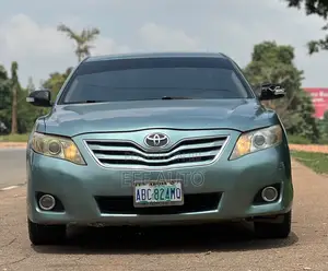 Toyota Camry 2011 Green