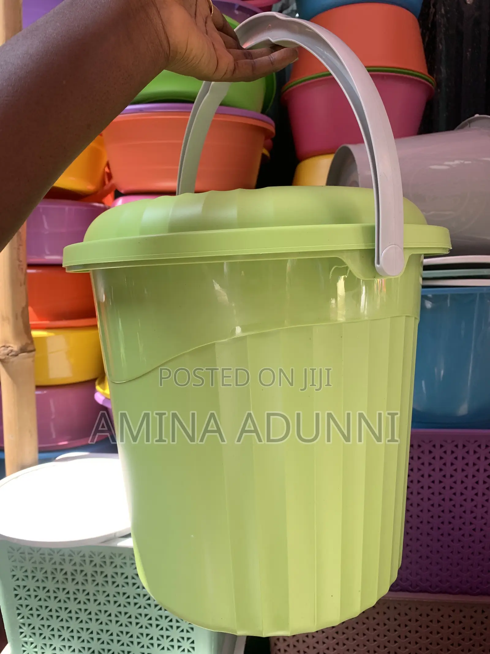 Large Plastic Bucket With Lid and Handle