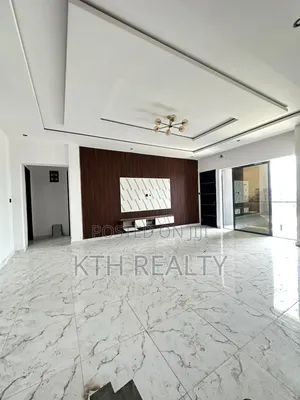 3bdrm Penthouse in Ikate for sale