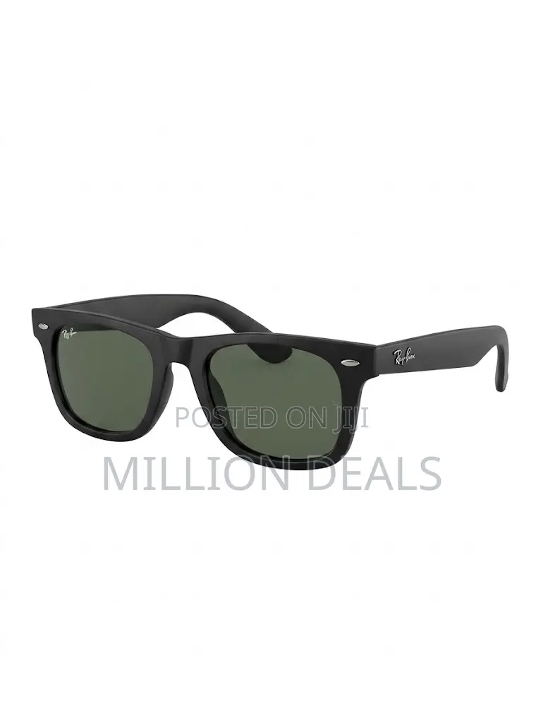 Classic Matte Black Wayfarer Sunglasses