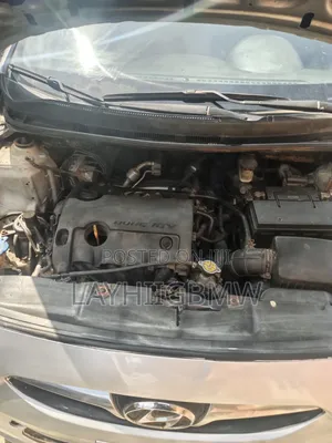 Hyundai Accent 2013 Silver