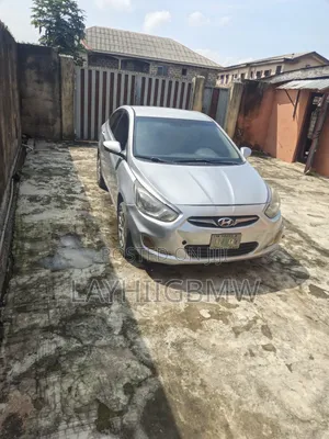Hyundai Accent 2013 Silver