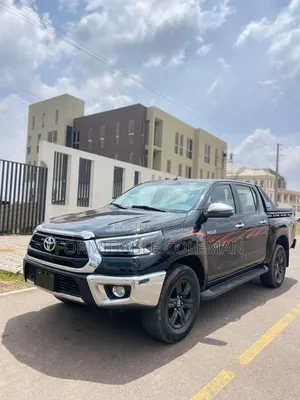 Toyota Hilux 2023 Black