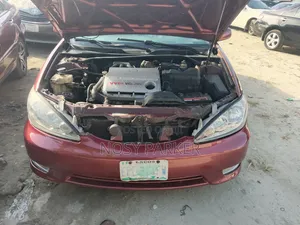 Toyota Camry 2005 Red