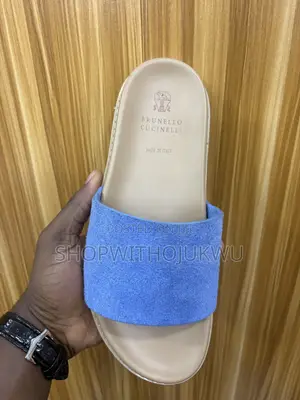 Brunello Cucinelli Slides