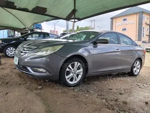 Hyundai Sonata Limited 2.0T Sedan (2.0L 4cyl 6A) 2011 Gray