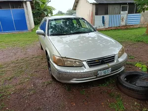 Toyota Camry Automatic 1999 Silver
