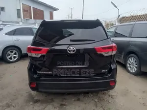 Toyota Highlander 2015 Black