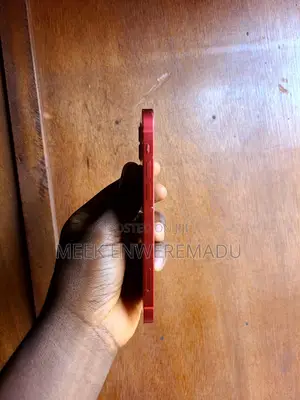 Apple iPhone 12 64 GB Red