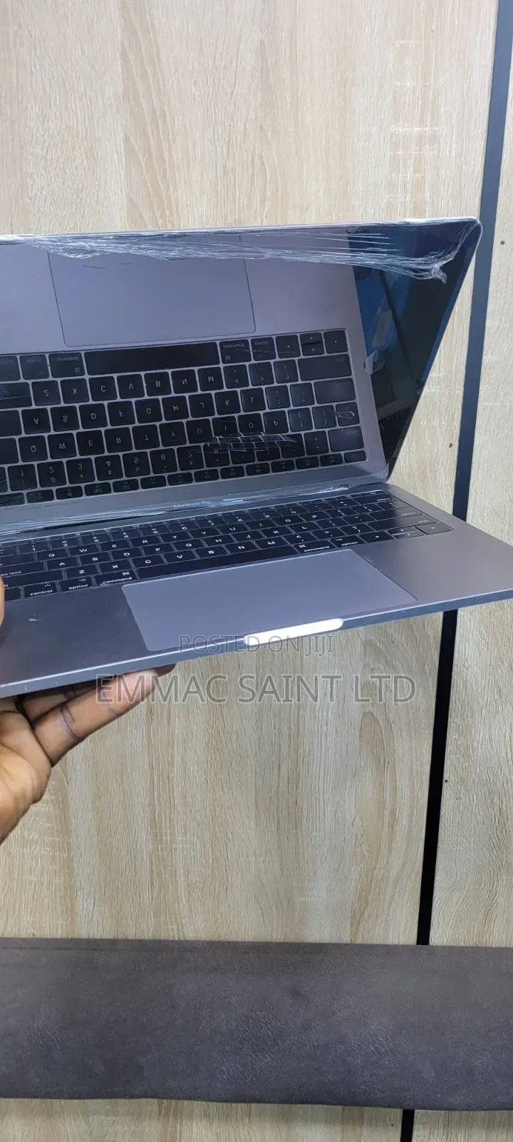 Laptop Apple MacBook Pro 2017 8GB Intel Core i5 SSD 256GB