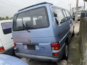 Volkswagen Transporter 2004 Grey