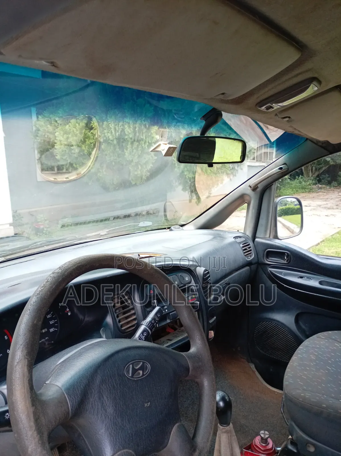Hyundai H200 2003 Gray