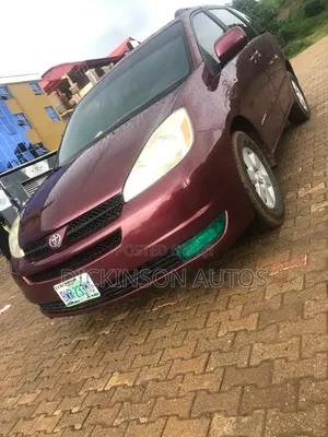 Toyota Sienna 2005 Red