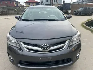 Toyota Corolla 2009 Gray
