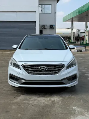 Hyundai Sonata Sport 2.0T 4dr Sedan (2.0L 4cyl Turbo 6A) 2015 White