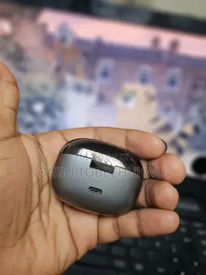 Lenovo Services Clip on Style Earbuds
