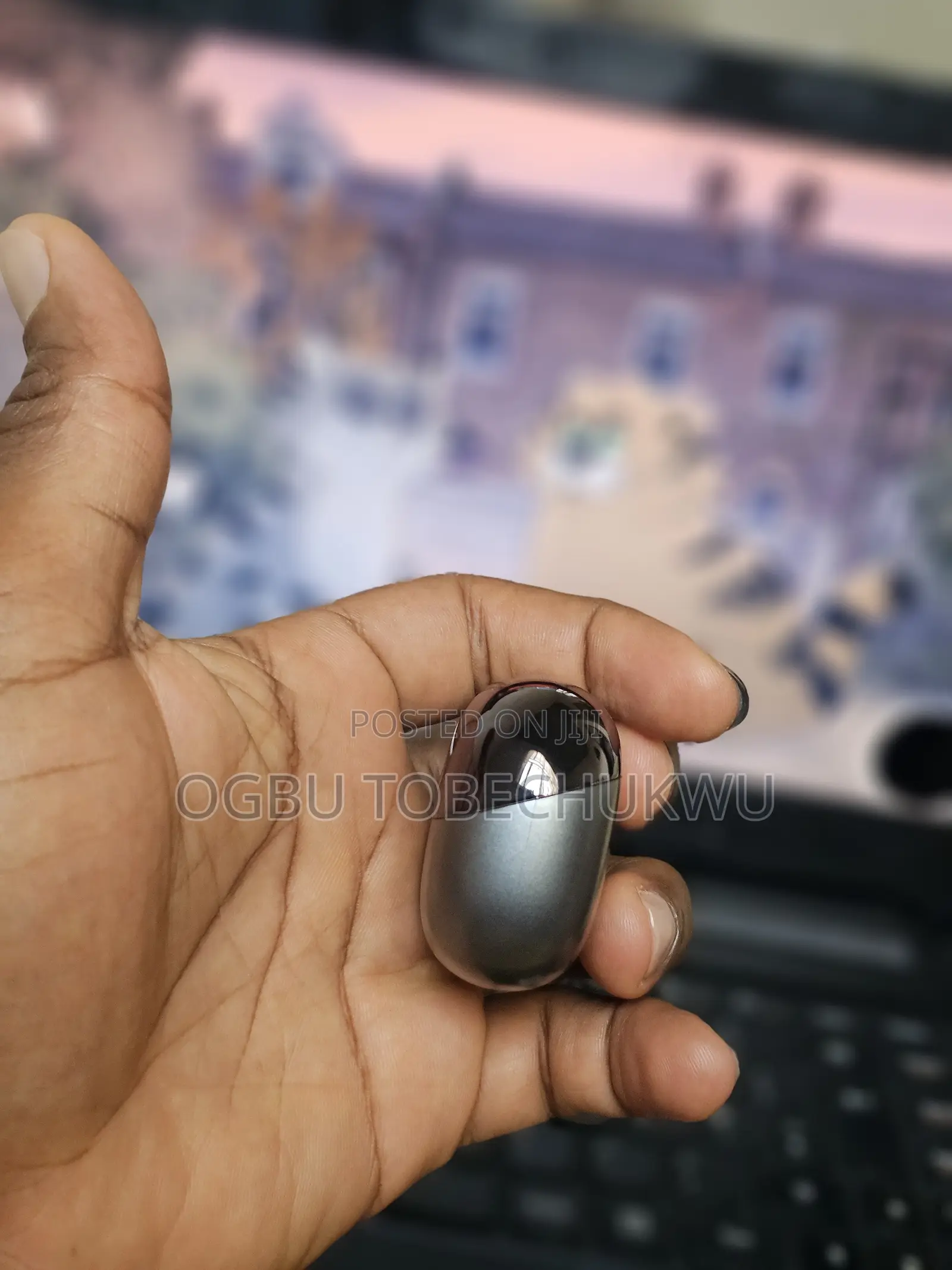 Lenovo Services Clip on Style Earbuds