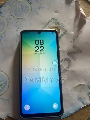 Samsung Galaxy A06 128 GB Gold