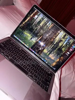 Laptop Apple MacBook 2018 8GB Intel Core i5 SSD 512GB