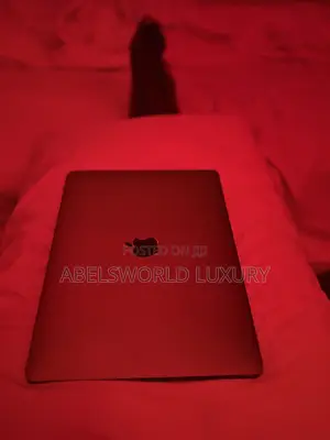 Laptop Apple MacBook 2018 8GB Intel Core i5 SSD 512GB