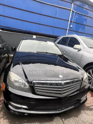Mercedes-Benz C300 2010 Black