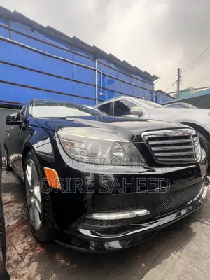Mercedes-Benz C300 2010 Black