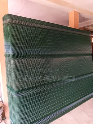 Mesh Wire and Other Building Materials