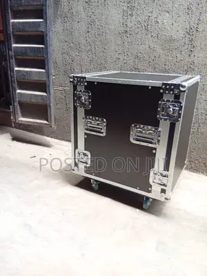 12 Unit Amplifier Rack Case (4 Amplifier Capacity)
