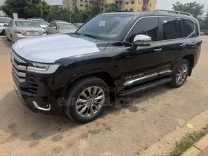 New Toyota Land Cruiser 2025 Black