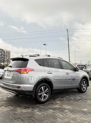 Toyota RAV4 2018 Silver