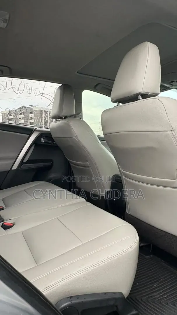 Toyota RAV4 2018 Silver